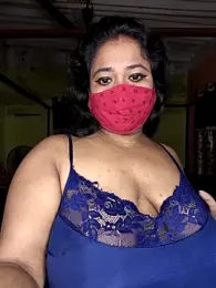 Smile-quien webcam stripchat model stream image