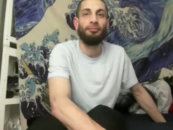 pantslesstraveler_plt webcam model stream image