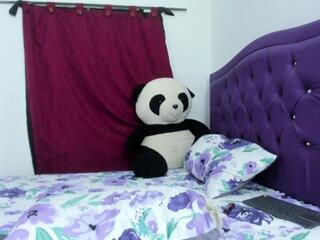 Mia Fhox webcam model stream image