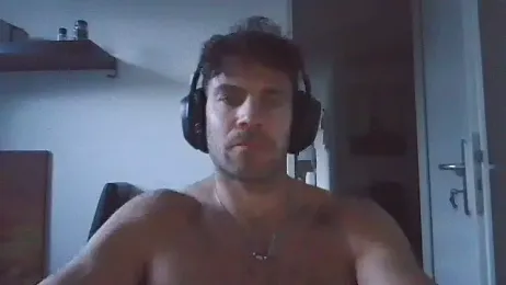 alpha-hunk webcam model stream image