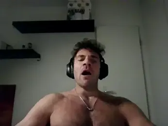 alpha-hunk webcam model stream image