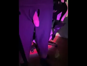 Wuza-H webcam model stream image