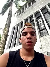 Dylams_maja webcam model stream image