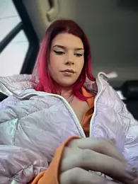 RiriRoseey webcam model stream image