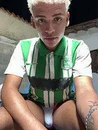 MrLeoLatino webcam model stream image