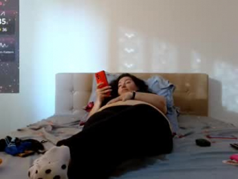 bustyemma webcam model stream image