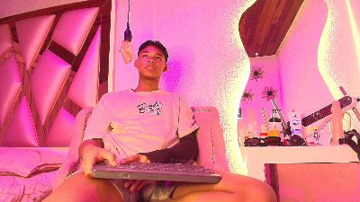 CoffeNite_nom webcam model stream image