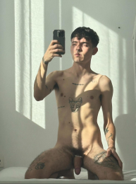 renatox77 webcam model stream image