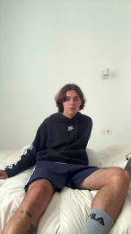 renatox77 webcam model stream image