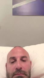 snefru042 webcam model stream image