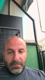 snefru042 webcam model stream image