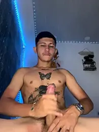 Alejandro_BigCock22 webcam model stream image