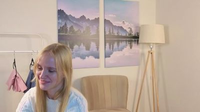 JoyaRamsbottom webcam model stream image