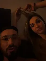 Queen1995 webcam stripchat model stream image