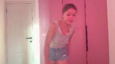 VerniaSpell webcam model stream image