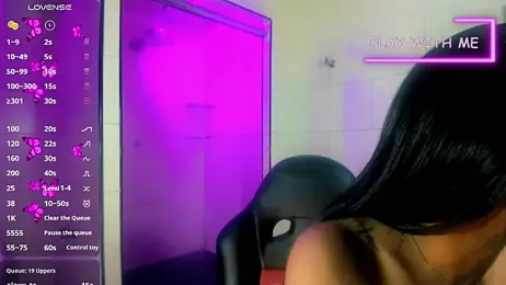 nicol_gill_ webcam model stream image