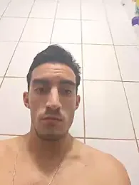 TommyMomentum webcam model stream image