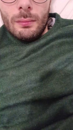 trueestory webcam model stream image