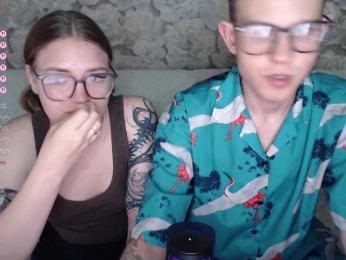 Dressed-To-Undress webcam model stream image