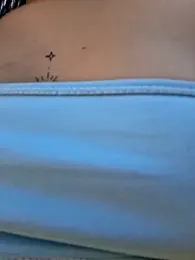 hot-mom22 webcam model stream image