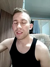 ---Dark--- webcam model stream image