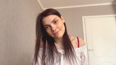 Kissesbackk webcam model stream image