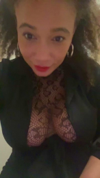 Daenerys222 webcam model stream image