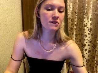 skyedaviss webcam model stream image