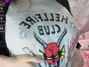 FrirenLovv webcam model stream image