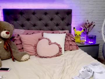 hikori_ webcam model stream image