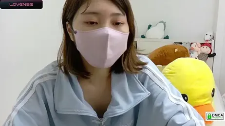 SUZU_ stripchat stream image