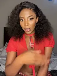 ThickBaddieSA stripchat stream image