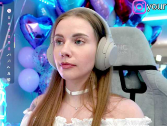 VikkiExtraCheese bongacams stream image