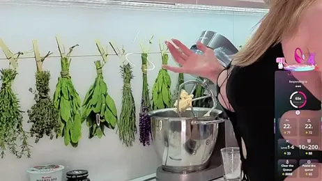 legsLONG stripchat stream image