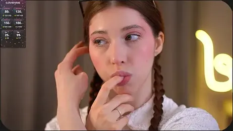 HappyVivy stripchat stream image