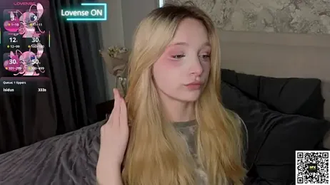 Naughty__Couplles stripchat stream image