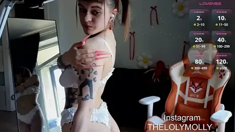 LolyMolli stripchat stream image