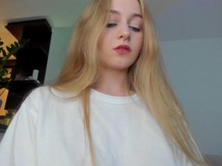 Mia Meowy flirt4free stream image