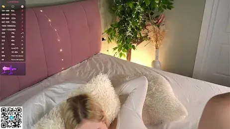 MiaBanger stripchat stream image