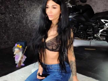 -BABAYAGA- bongacams stream image