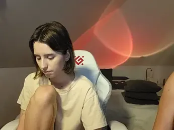 -Yummybabes- stripchat stream image