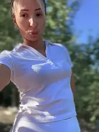 LetsFunKARINA stripchat stream image