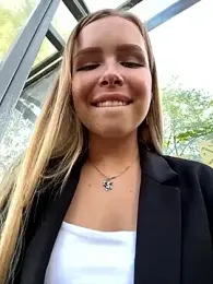 Liza_risky stripchat stream image