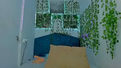 RedAssHottie stripchat stream image