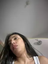 kiaraglam2 stripchat stream image