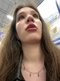 shy_priincess stripchat stream image