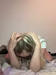 CherryEmmy stripchat stream image