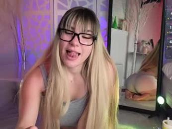 pepperxminthe chaturbate stream image, 27.05.2025 04:30