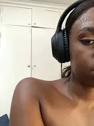 LuciousLips96 stripchat stream image