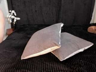 rhondavines camsoda stream image